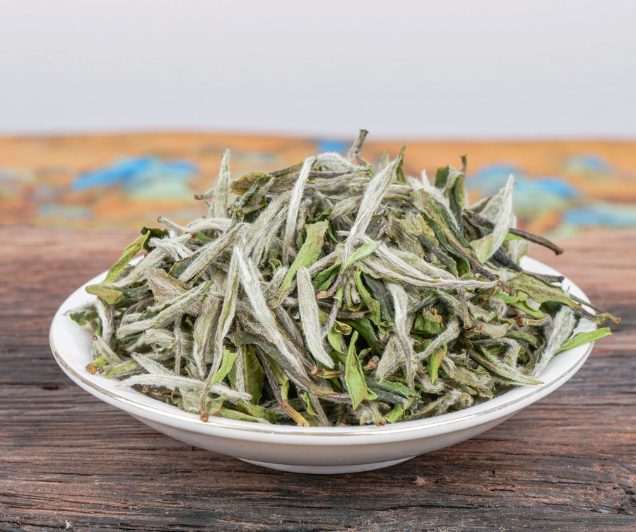 管阳荒野白牡丹2024年